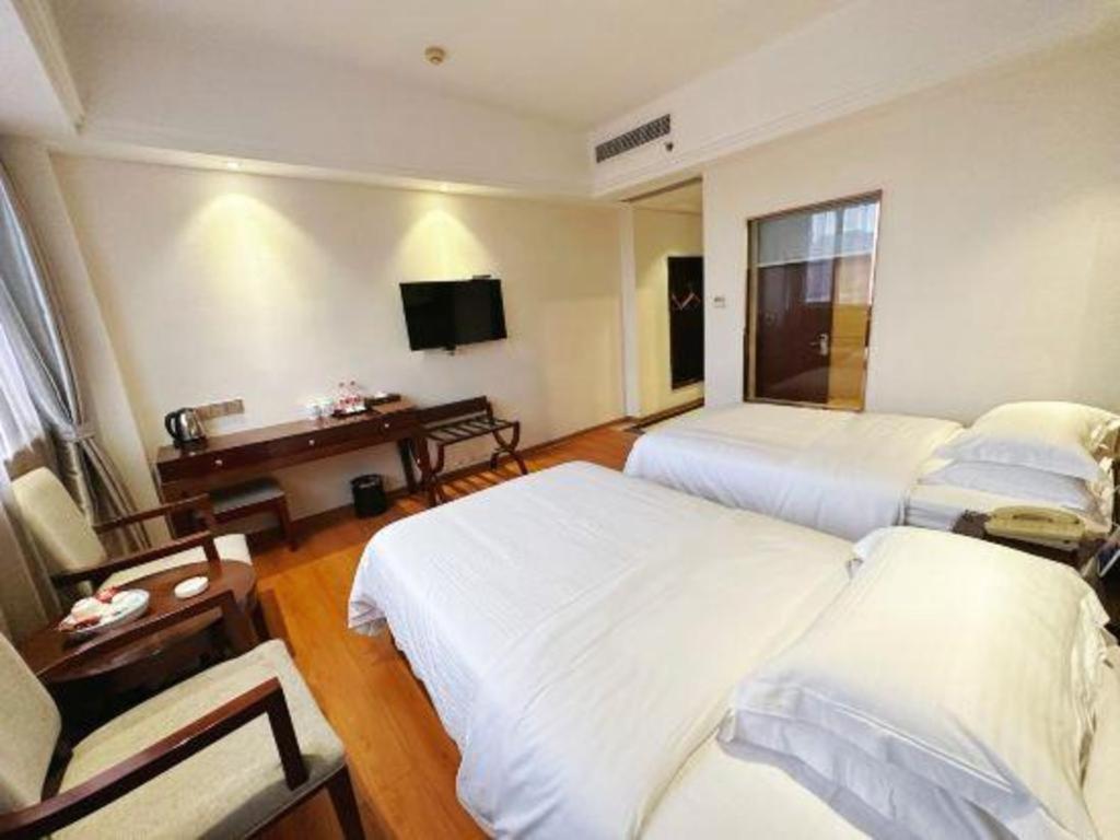 Greentree Inn Guangdong Jieyang Bus Terminal Station Ronghua Avenue Business Hotel Экстерьер фото